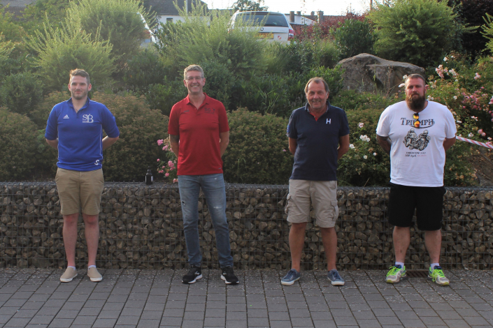 Michael Koch (Betreuer 3. Mannschaft), Norbert Röthig (Sportlicher Leiter der SG), Peter Löw und Thorsten Wagner (Trainerteam 1. Mannschaft)